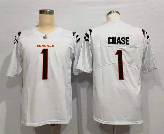 Men's Cincinnati Bengals Ja'Marr Chase #1 White Game Jersey1